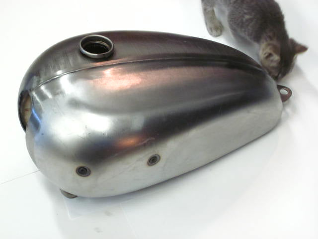 Triumph gas tank 650 2.5 gallon T120 TR6 1963 to 1970 bare steel