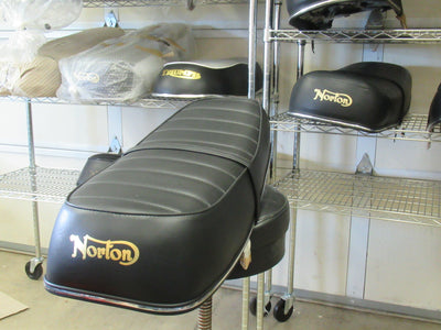 New Seat Norton Commando 750 Roadster ribbed top chrome trim w strap UK Made Andover