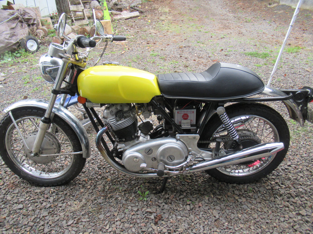 No Reserve: 1971 Norton Commando 750 Cafe Racer for sale on BaT Auctions - sold for $6,750 on May 21, 2022 (Lot #74,006) | Bring a Trailer No Reserve: 1971 Norton Commando 750 Cafe Racer for sale on BaT Auctions - sold for $6,750 on May 21, 2022 (Lot #74,006) | Bring a Trailer