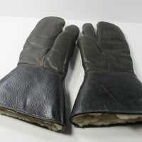 Black leather cold weather gauntlet gloves Vintage motorcycle retro Medium to large 1950s