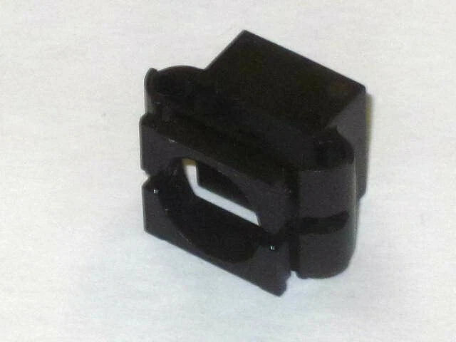 Norton Dzus receptacle 06-6307 MK3 Commando 1975 fastener stud MKIII 06-4066