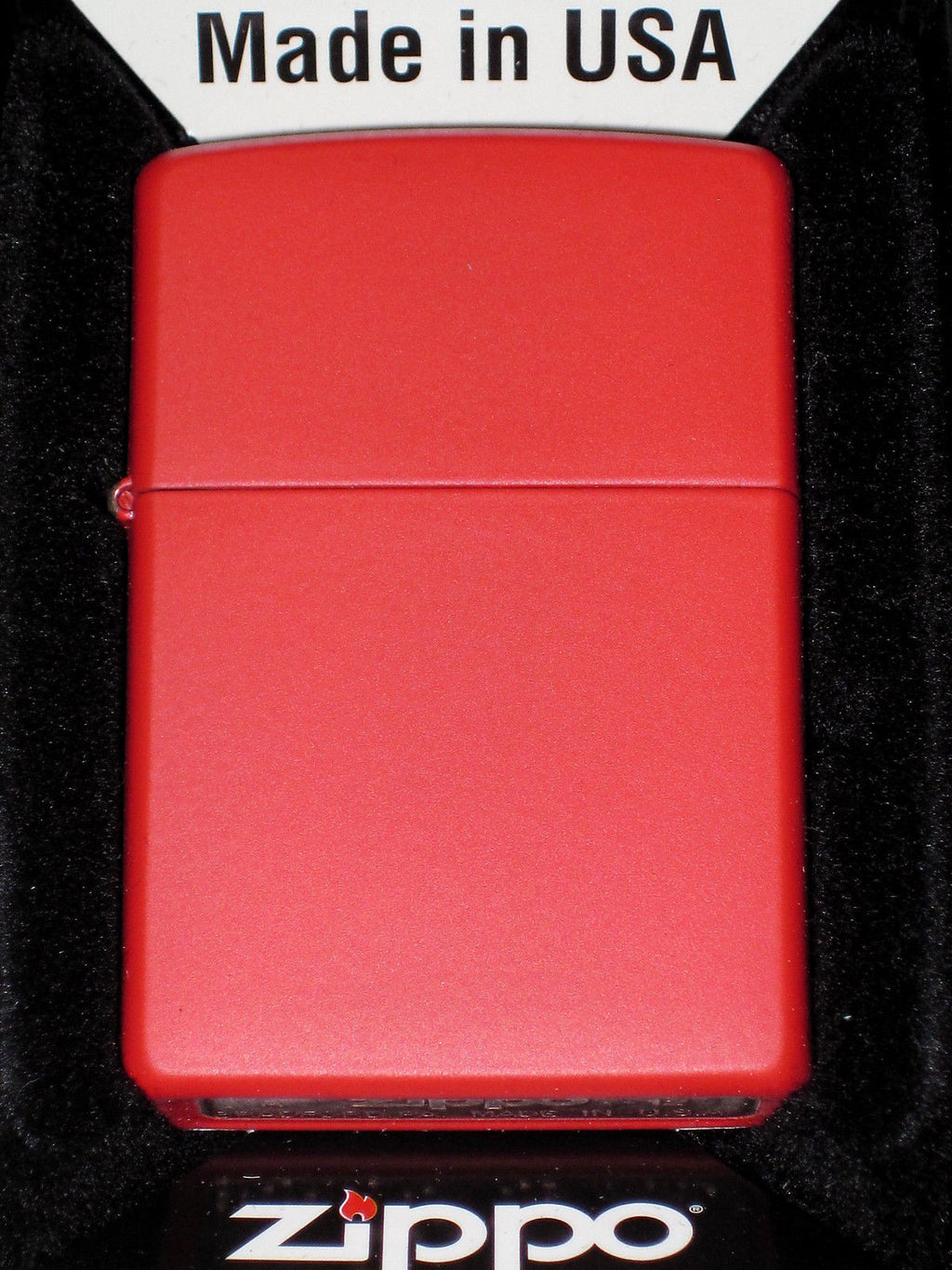 Zippo cigarette lighter Regular Red Matte Made in USA United States NEW