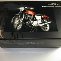 Norton Commando 750 1968 fastback Die-cast Model red